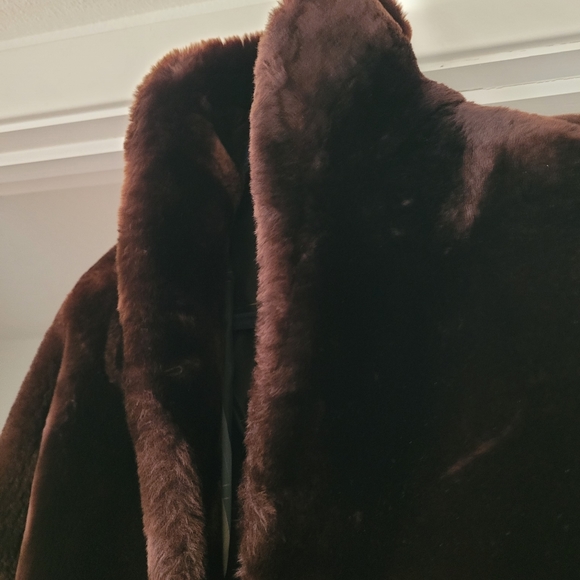 Short Brown Mouton Fur Vintage Coat '50s - Picture 10 of 12